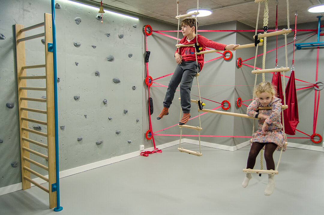 KIDS GYM